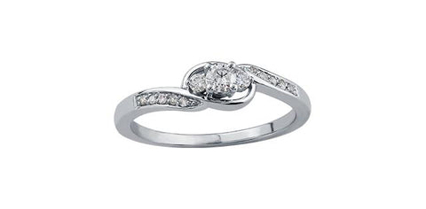 10 karat white gold engagement ring