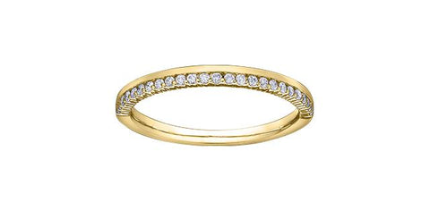 Yellow gold & diamond band