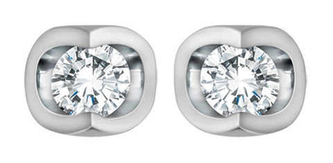 White gold diamond stud earrings