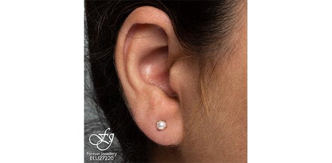 10KY PEARL STUDS