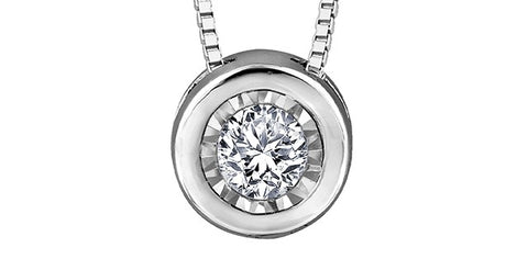 White gold diamond pendant